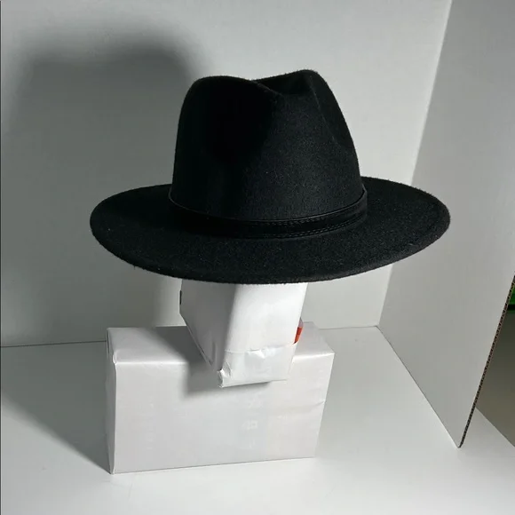 Black Vegan Felt Hat - Gold Starburst Crown - Picture 2 of 5